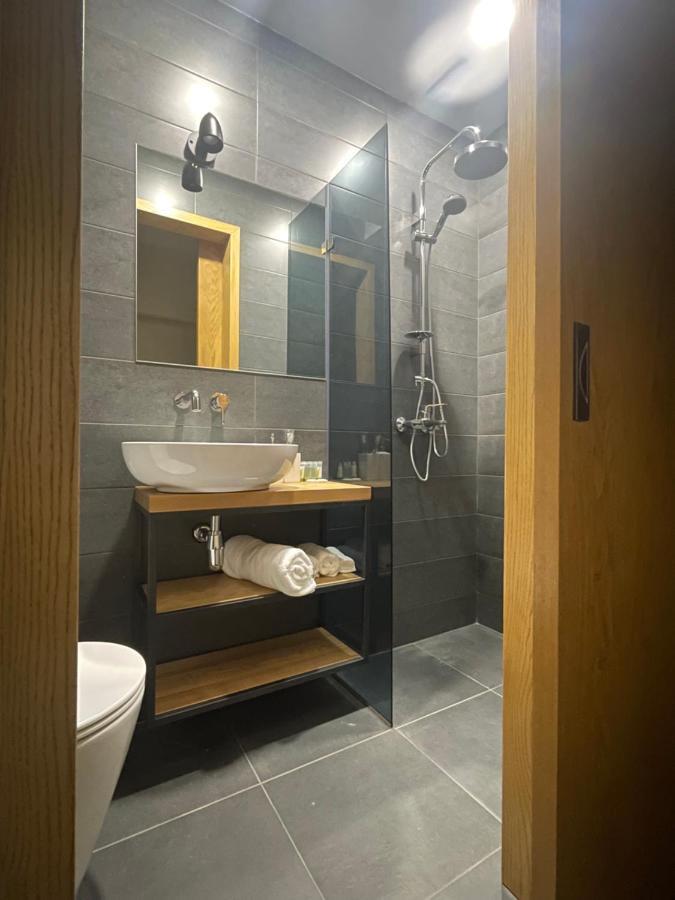 Mist Boutique Hotel Yerevan Exterior photo